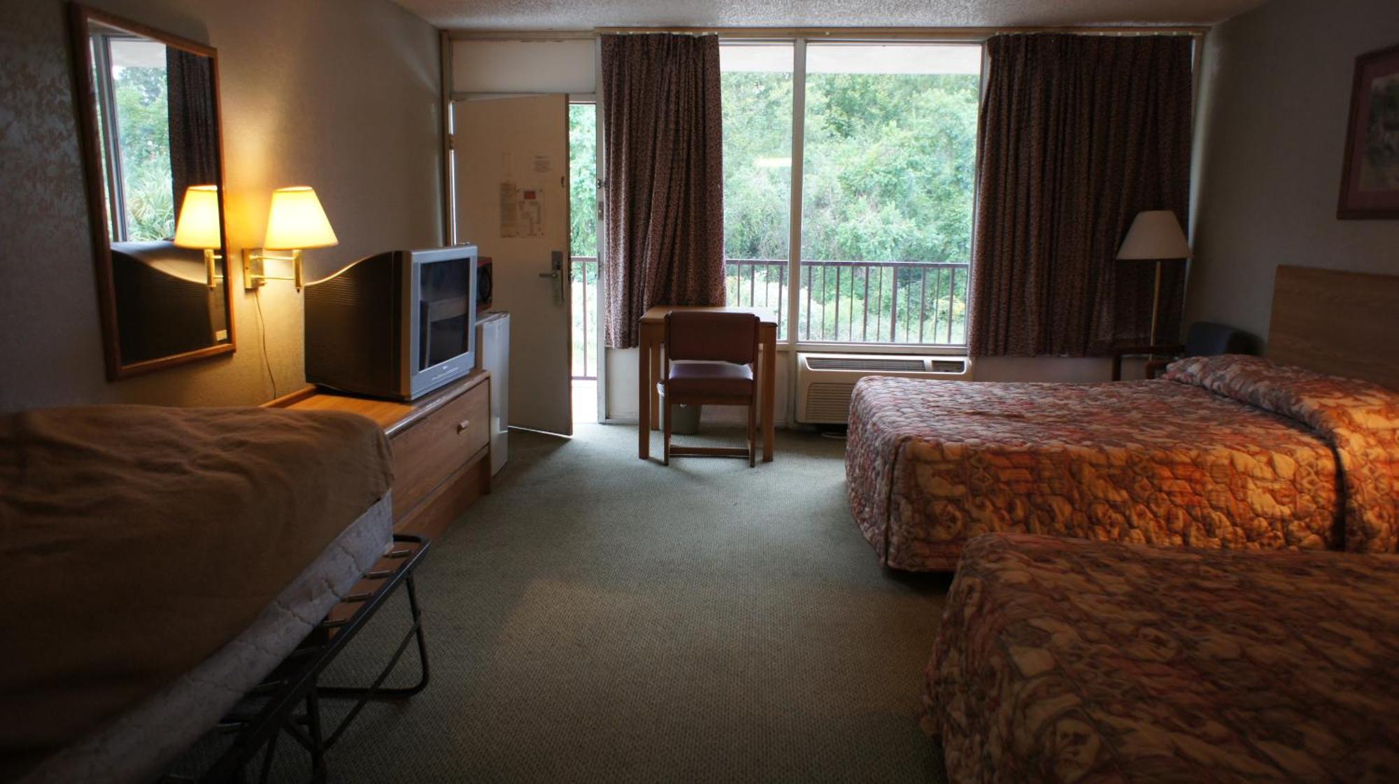 אורנג' Executive Inn & Suites חדר תמונה