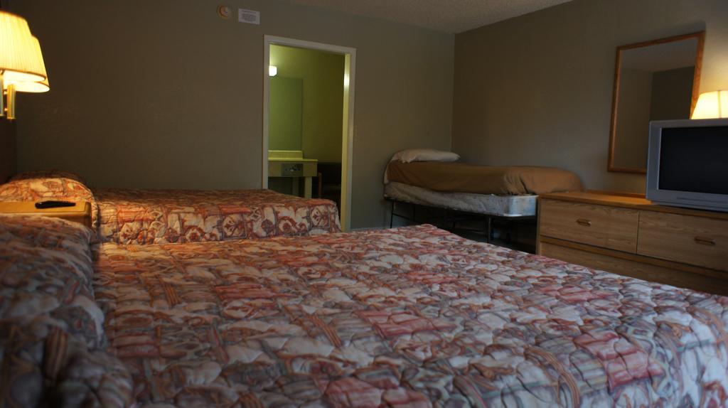 אורנג' Executive Inn & Suites חדר תמונה